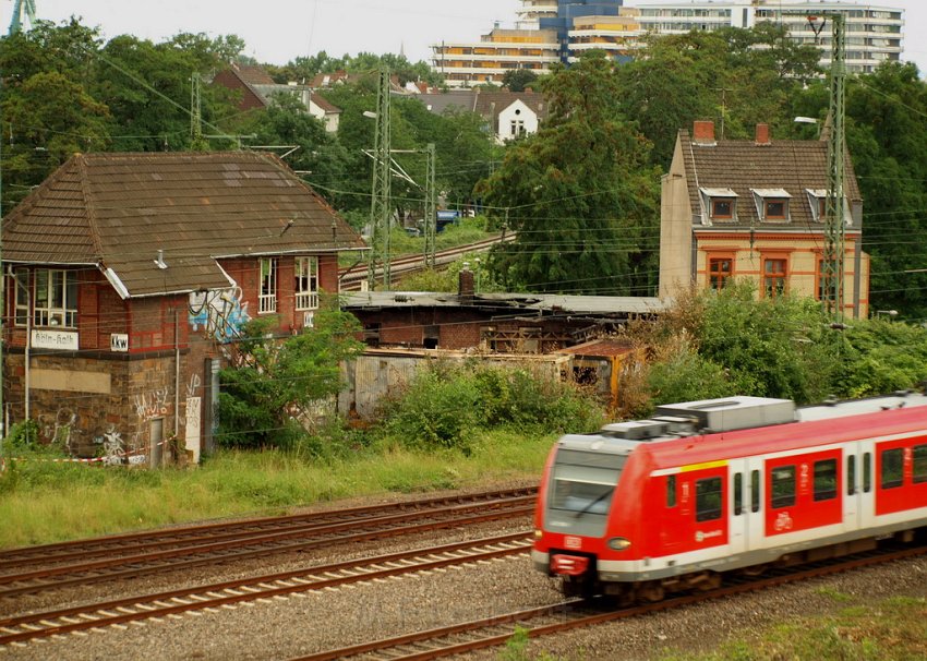 Feuer 2 Koeln Gremberg Rolshoverstr Update P889.JPG